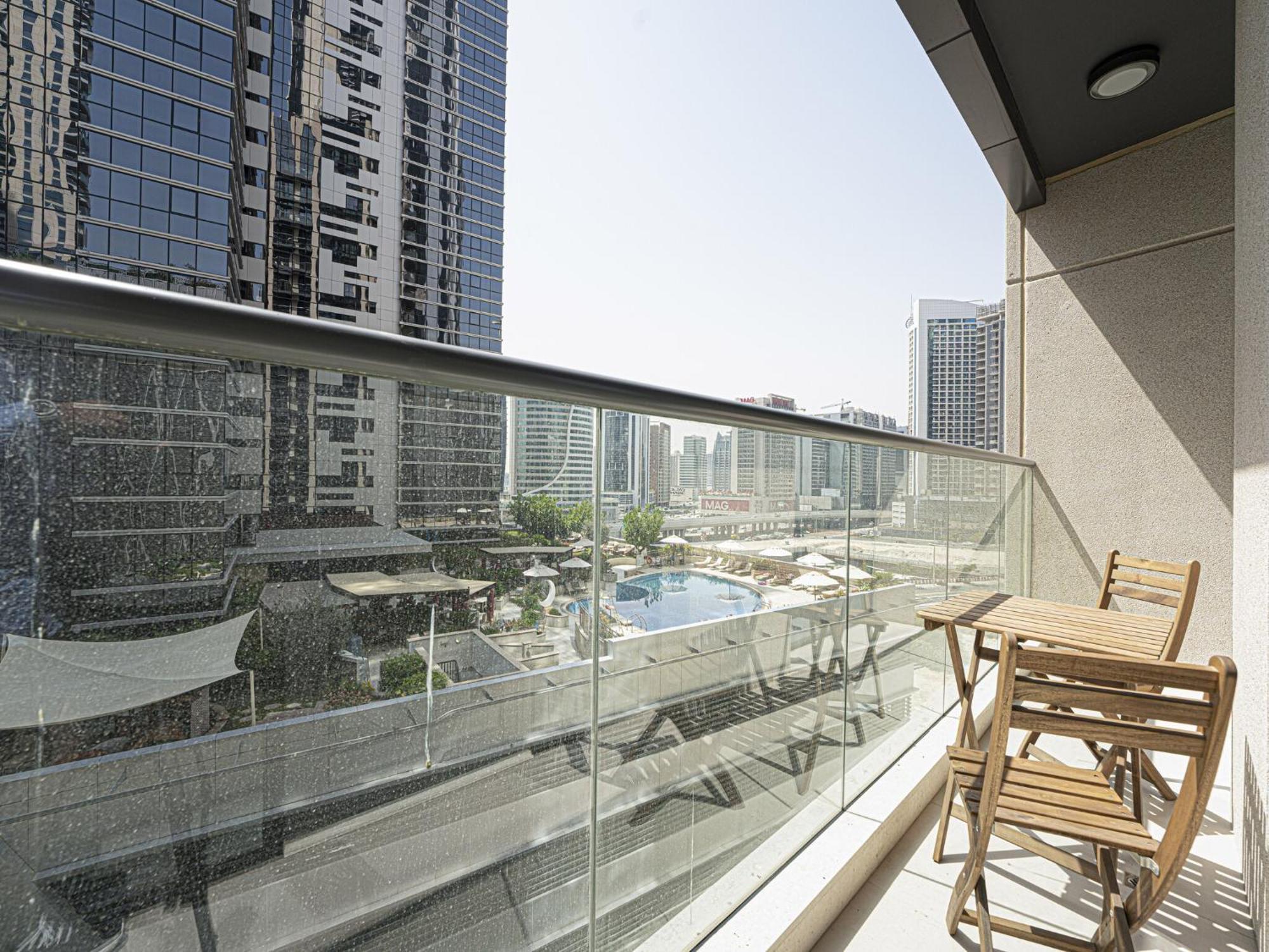 Luxe Apartments Near Dubai Mall Burj Khalifa Pool Gym Parking Exterior foto